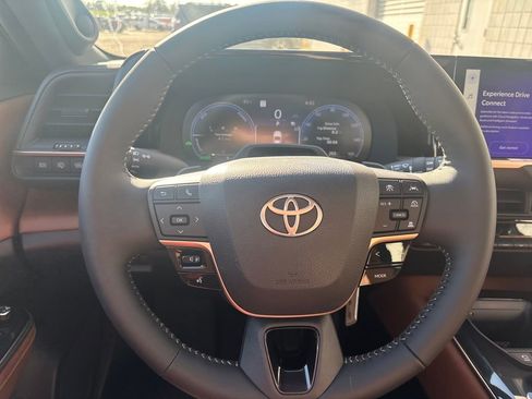 New 2026 Toyota Crown Signia Limited image 21