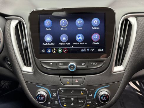 Used 2025 Chevrolet Malibu LT FWD image 19