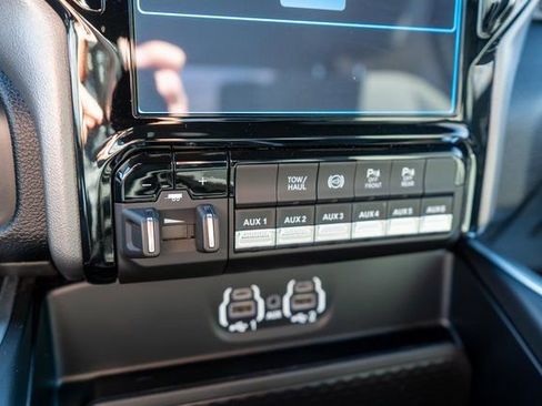 Used 2024 RAM 3500 Big Horn w/ Night Edition image 30