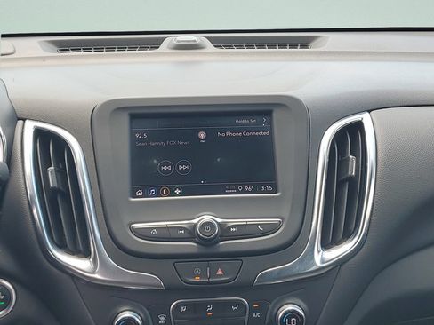 Used 2024 Chevrolet Equinox LT FWD image 14