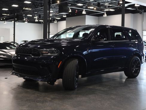 Used 2024 Dodge Durango SRT Hellcat w/ Black Package AWD/4WD image 3
