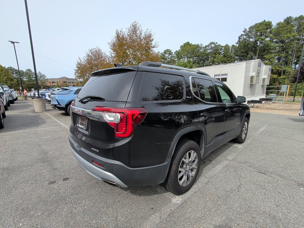 Used 2020 GMC Acadia SLT AWD/4WD image 3