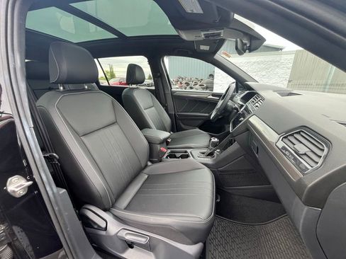 Certified 2024 Volkswagen Tiguan SE R-Line FWD image 12