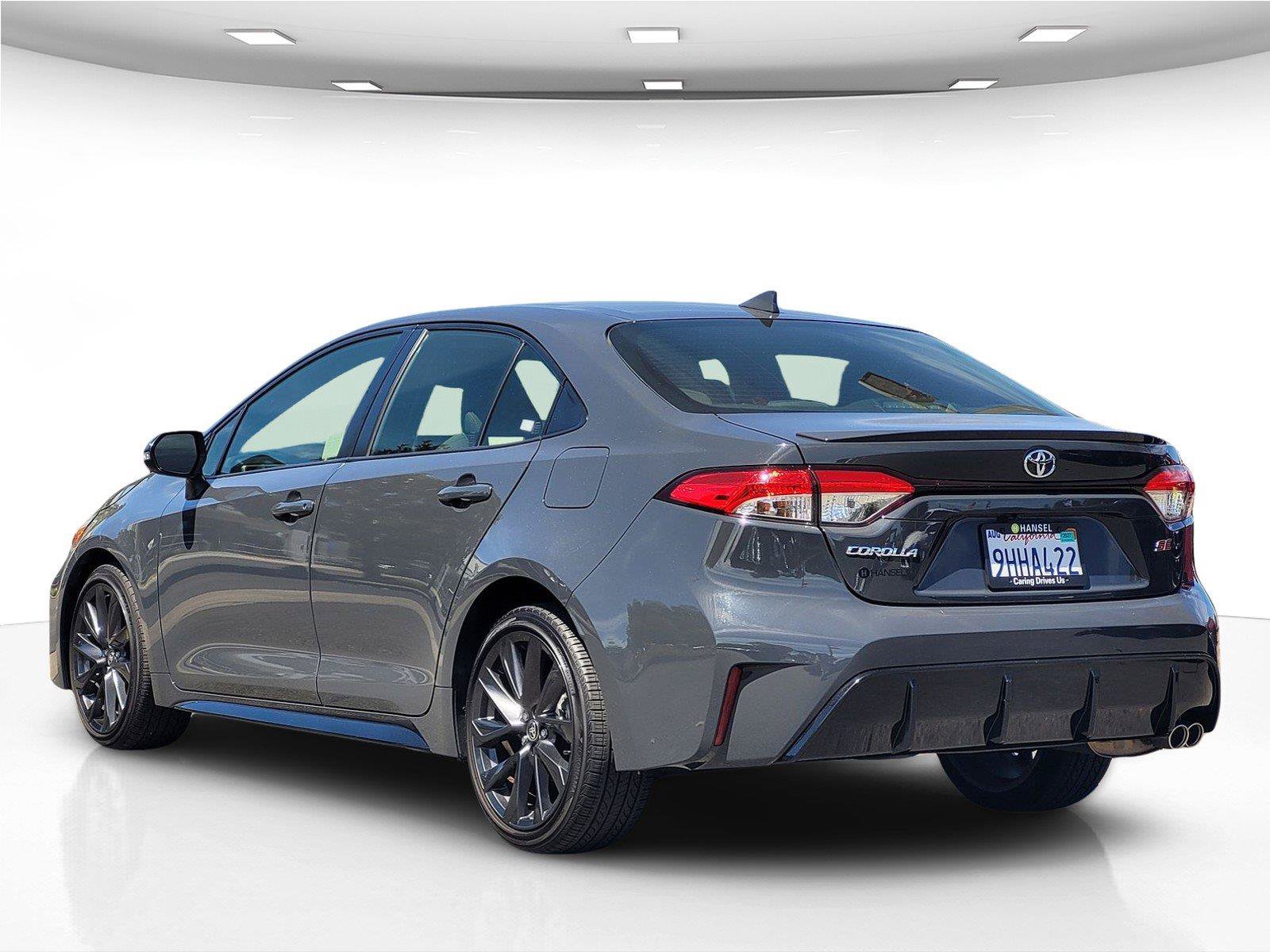 Used 2023 Toyota Corolla SE w/ SE Premium Package FWD image 8
