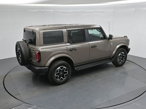 New 2026 Ford Bronco Outer Banks AWD/4WD image 39