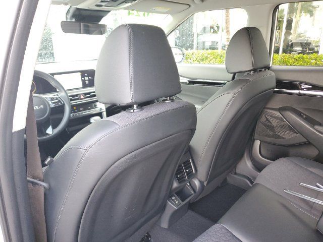 Certified 2024 Kia Seltos X-Line AWD/4WD image 10
