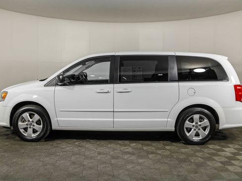 Used 2017 Dodge Grand Caravan SE w/ Power Window Group FWD image 17