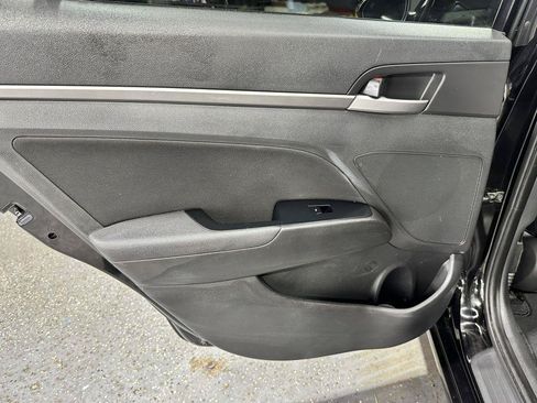 Used 2017 Hyundai Elantra Value Edition FWD image 22