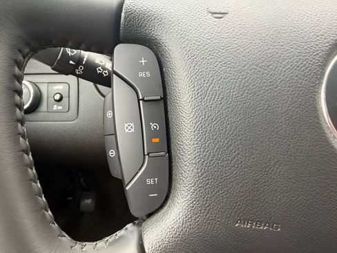 Used 2012 Chevrolet Impala LT FWD image 13