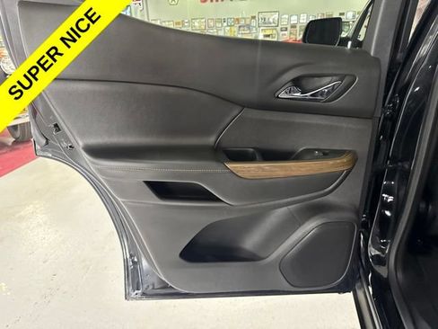Used 2023 GMC Acadia SLE AWD/4WD image 24