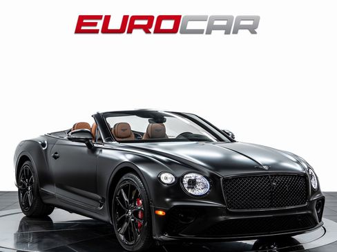 Used 2022 Bentley Continental GT image 9