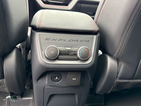 New 2026 Ford Explorer ST-Line AWD/4WD image 31