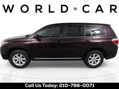 Used 2013 Toyota Highlander FWD image 4