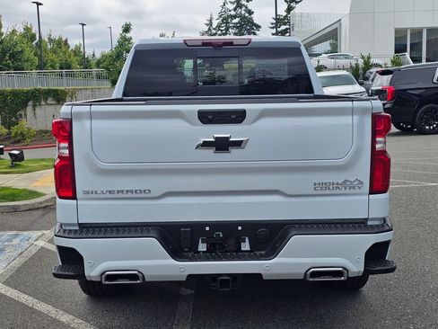 New 2026 Chevrolet Silverado 1500 High Country AWD/4WD image 4