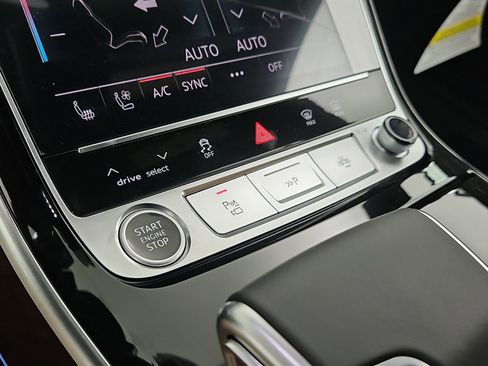 New 2026 Audi A8 L 3.0T image 32