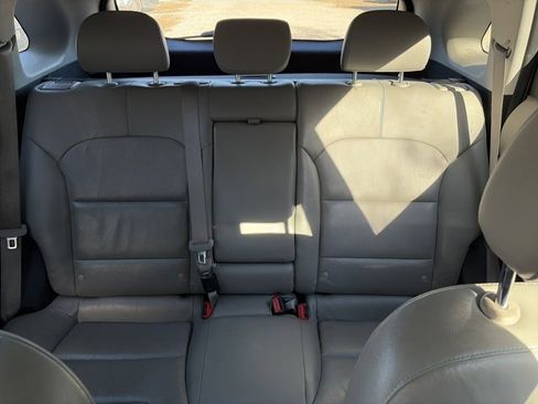 Used 2019 Kia Niro EX Premium image 23