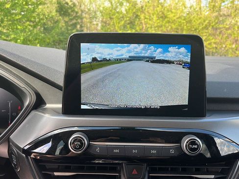 Used 2025 Ford Escape Active image 18