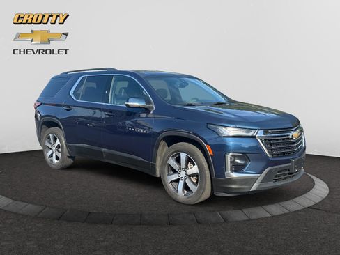 Certified 2022 Chevrolet Traverse LT w/ LT Premium Package image 7