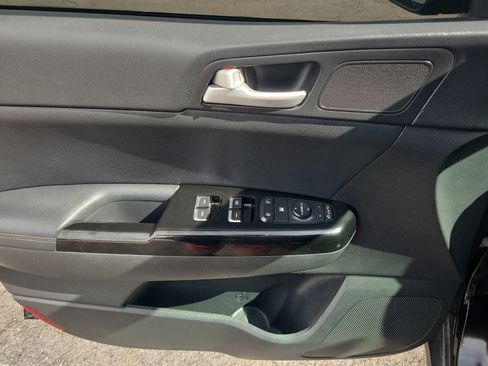 Used 2018 Kia Sportage EX FWD image 14