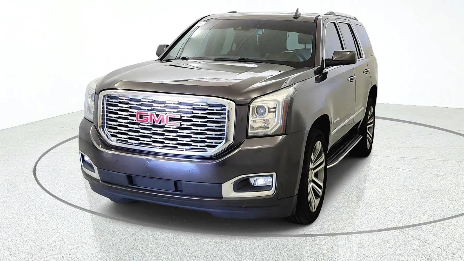 Used 2018 GMC Yukon Denali AWD/4WD image 3