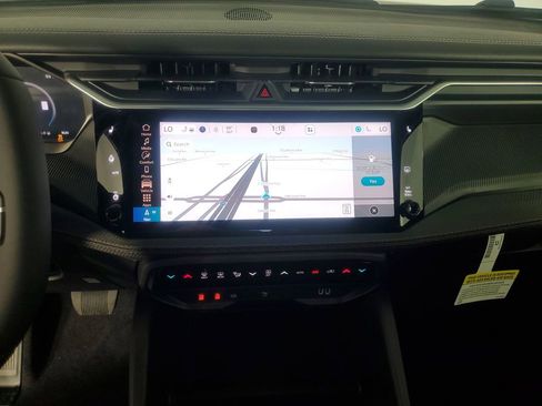 New 2026 Jeep Cherokee Overland image 16