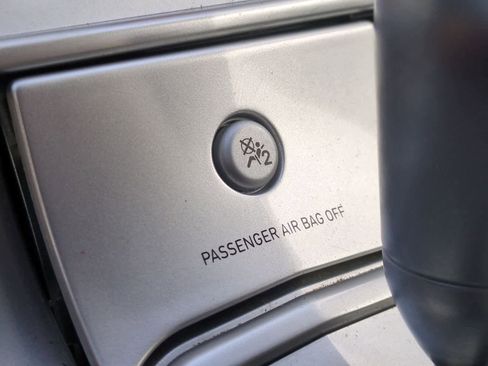 Used 2004 Chrysler Crossfire Coupe image 21