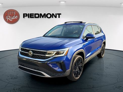 Used 2024 Volkswagen Taos SEL AWD/4WD image 1