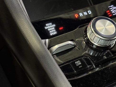 New 2025 Jeep Grand Cherokee Overland w/ Adv Protech Group III image 26