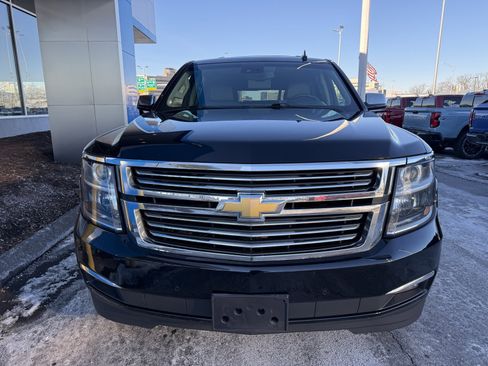 Used 2015 Chevrolet Suburban LTZ image 3