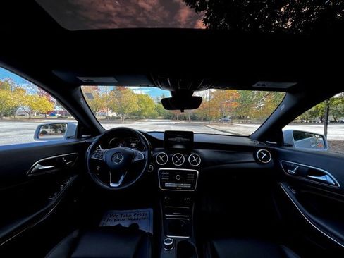 Used 2017 Mercedes-Benz CLA 250 image 32