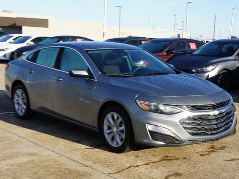 Used 2025 Chevrolet Malibu LT image 5