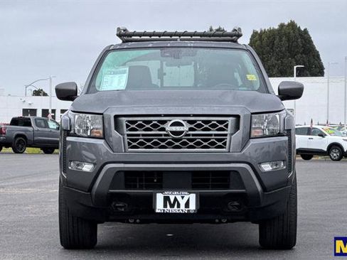 Used 2024 Nissan Frontier SV w/ Technology Package image 9
