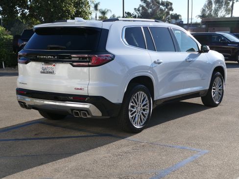 New 2026 GMC Acadia Denali w/ Super Cruise Package FWD image 5