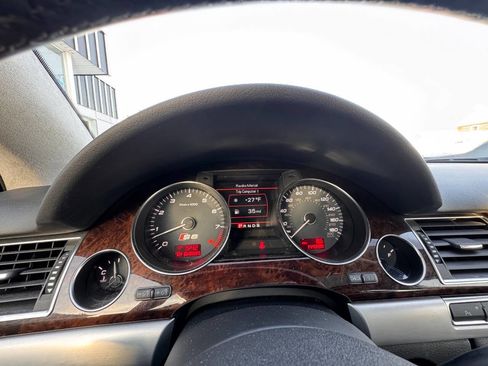 Used 2008 Audi S8 image 22