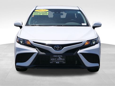 Used 2024 Toyota Camry SE FWD image 36