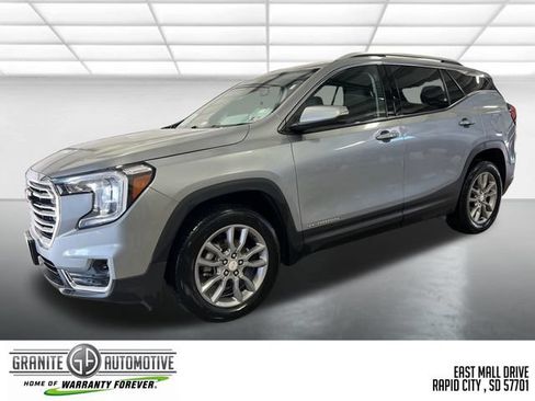 Used 2024 GMC Terrain SLT AWD/4WD image 1