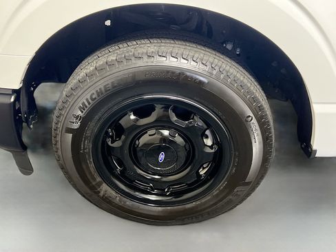 Used 2023 Ford F150 XL image 13