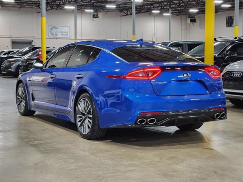 Used 2019 Kia Stinger Premium RWD image 11