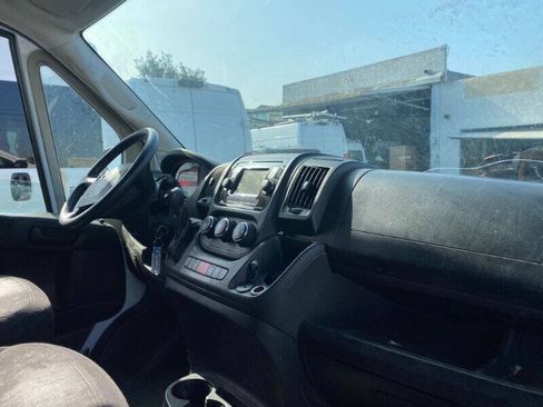 Used 2018 RAM ProMaster 2500 w/ Mopar Trailer Tow Group FWD image 6