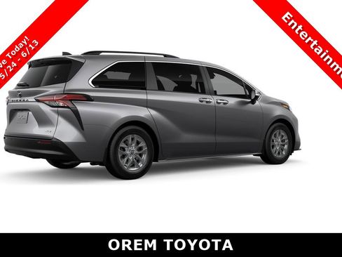 New 2026 Toyota Sienna XLE FWD image 10