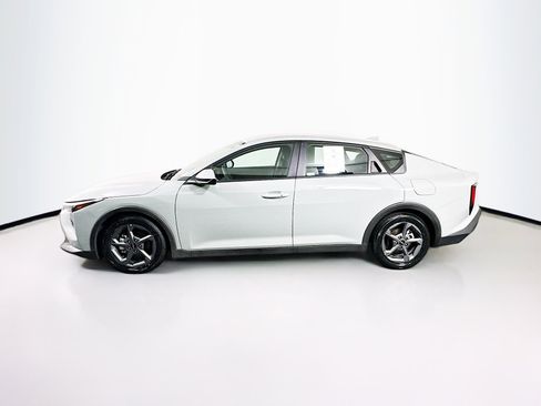 Used 2025 Kia K4 LXS image 4