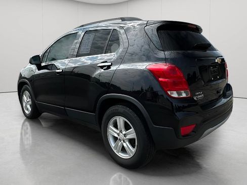 Used 2019 Chevrolet Trax LT w/ LT Convenience Package FWD image 8