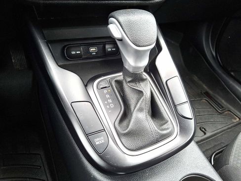 Used 2023 Kia Soul LX image 14