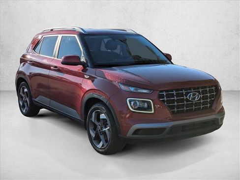 Certified 2023 Hyundai Venue Limited image 3