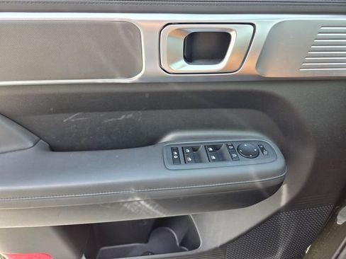Used 2024 Hyundai Santa Fe SEL FWD image 16