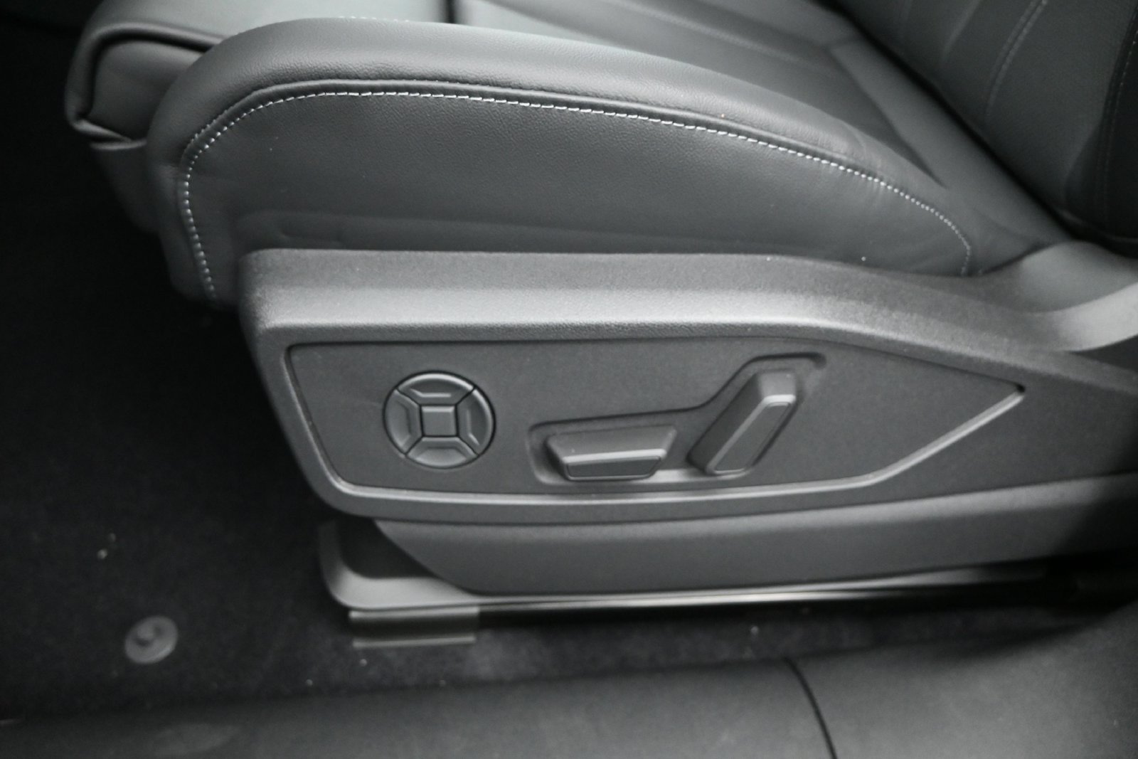 New 2026 Audi Q5 Premium Plus AWD/4WD image 7