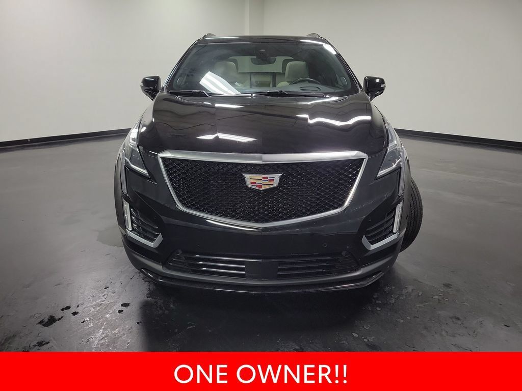 Used 2023 Cadillac XT5 Sportv w/ Technology Package AWD/4WD image 3