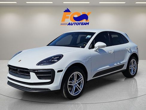 Used 2023 Porsche Macan Turbo AWD/4WD image 1