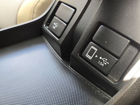 Certified 2018 Honda Clarity Plug-In Hybrid image 27