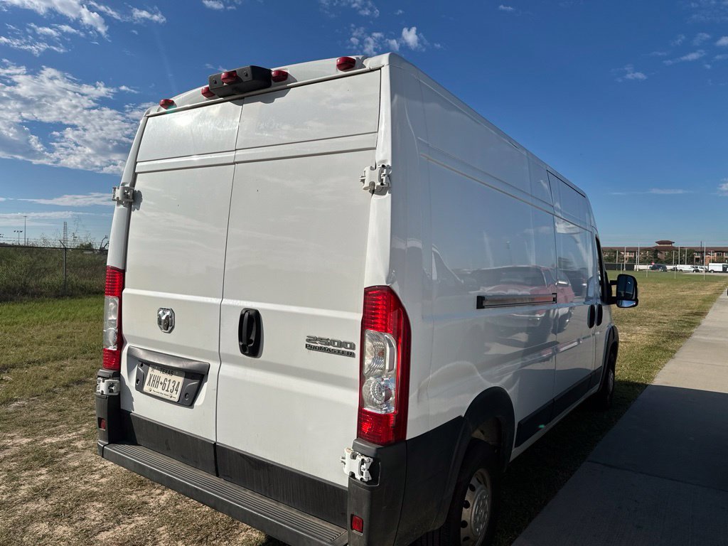 Used 2026 RAM ProMaster 2500 w/ Convenience Group FWD image 2